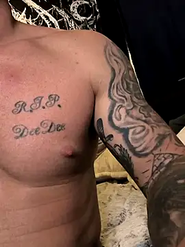 Snapshot of silversage92 chatting on 09-24-25, 01:36 silversage92 online show from 09-24-25, 01:36