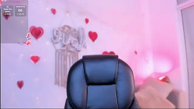 Ginni charlotte online show from 02-15-26, 04:20