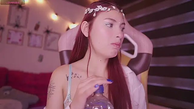 Rebecah 1 online show from 10-28-25, 01:36