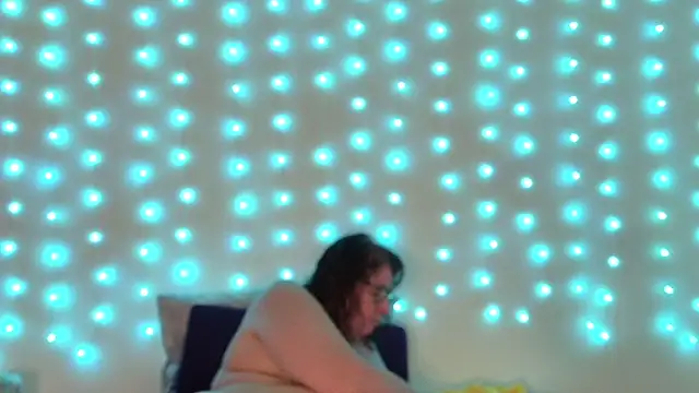 luvely gurl online show from 05-02-26, 04:23