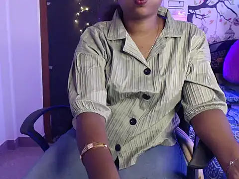 Snapshot of Zellybean_telugu chatting on 10-10-25, 09:30 Zellybean telugu online show from 10-10-25, 09:30