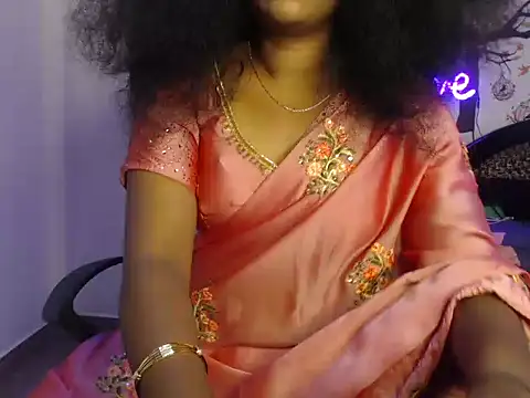 Snapshot of Zellybean_telugu chatting on 10-21-25, 05:46 Zellybean telugu online show from 10-21-25, 05:46