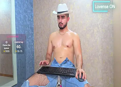 Snapshot of zayn_maximoff chatting on 12-16-25, 01:27 zayn maximoff online show from 12-16-25, 01:27