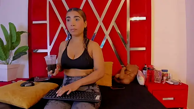 Snapshot of vennusasm1 chatting on 10-24-25, 09:55 vennusasm1 online show from 10-24-25, 09:55