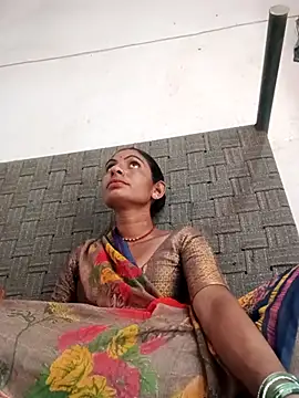 Snapshot of Mansi_ji chatting on 09-13-25, 07:52 Mansi ji online show from 09-13-25, 07:52