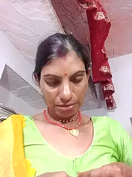 Snapshot of Mansi_ji chatting on 10-10-25, 06:18 Mansi ji online show from 10-10-25, 06:18