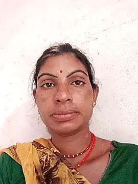 Snapshot of Mansi_ji chatting on 10-17-25, 03:42 Mansi ji online show from 10-17-25, 03:42