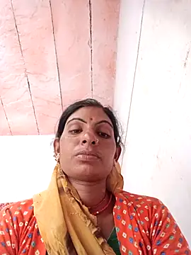 Snapshot of Mansi_ji chatting on 10-18-25, 06:58 Mansi ji online show from 10-18-25, 06:58