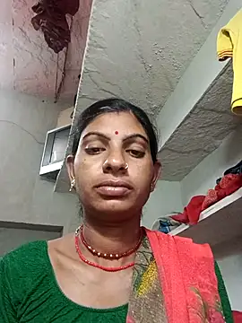 Snapshot of Mansi_ji chatting on 10-28-25, 09:50 Mansi ji online show from 10-28-25, 09:50