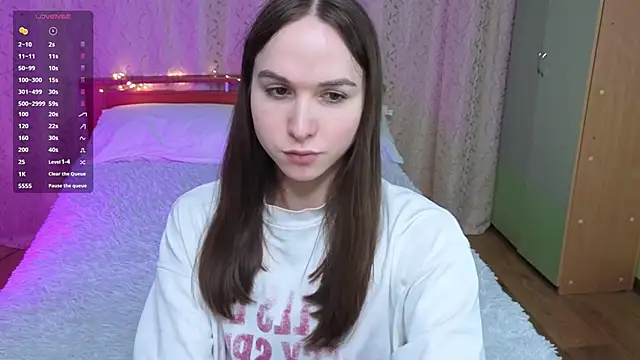 Angeel Kate online show from 04-19-26, 08:00