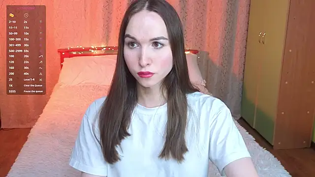 Angeel Kate online show from 04-25-26, 06:49