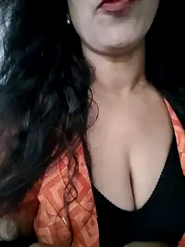 Snapshot of Deepa_Sharma143 chatting on 09-28-25, 05:46 Deepa Sharma143 online show from 09-28-25, 05:46