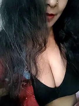 Snapshot of Deepa_Sharma143 chatting on 10-10-25, 02:21 Deepa Sharma143 online show from 10-10-25, 02:21