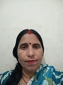 Snapshot of Hot_liya54 chatting on 05-17-26, 05:05 Hot liya54 online show from 05-17-26, 05:05