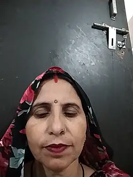 Snapshot of Hot_liya54 chatting on 06-17-26, 04:19 Hot liya54 online show from 06-17-26, 04:19