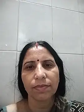 Snapshot of Hot_liya54 chatting on 06-20-26, 12:47 Hot liya54 online show from 06-20-26, 12:47