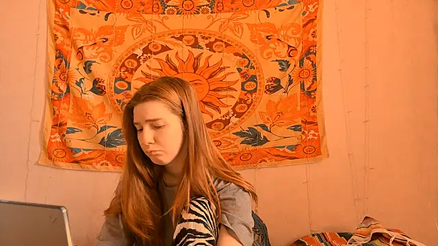 AliceCUNTach online show from 04-05-26, 05:04