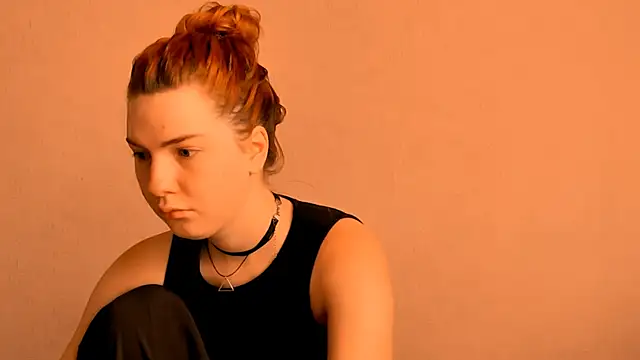 Snapshot of AliceCUNTach chatting on 07-26-26, 05:04 AliceCUNTach online show from 07-26-26, 05:04