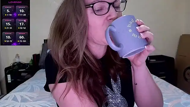 aussiepeaches online show from 03-23-26, 01:53