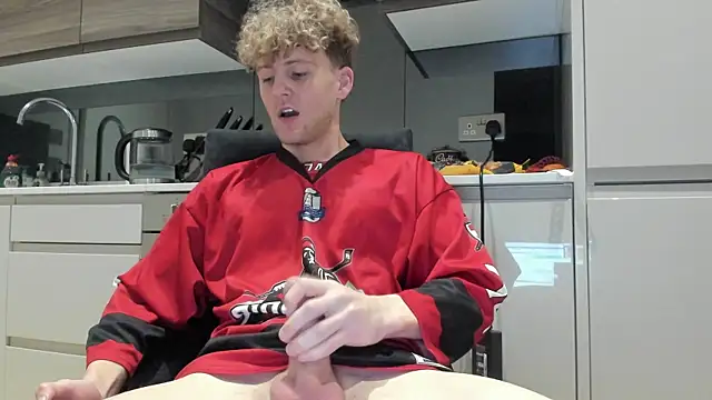 Snapshot of DominantAlex18 chatting on 11-07-25, 02:11 DominantAlex18 online show from 11-07-25, 02:11