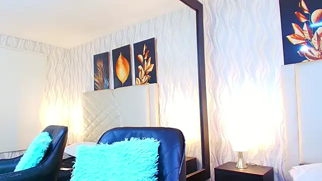 Snapshot of Lean_Portman chatting on 11-22-25, 10:20 Lean Portman online show from 11-22-25, 10:20