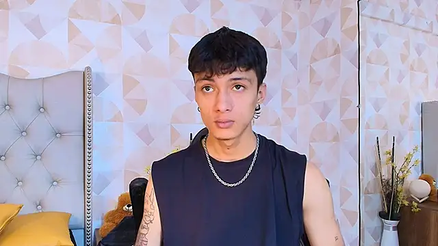 Lean Portman online show from 03-25-26, 02:23