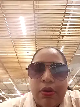 Angelly ricura online show from 05-31-26, 09:05