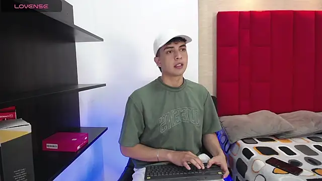 Cady Hot online show from 10-27-25, 08:46