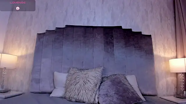 salma lutz online show from 06-06-26, 12:43