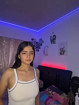 Ashley and Zoe online show from 04-11-26, 03:49