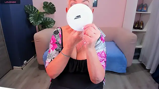 HotandMature online show from 01-24-25, 08:34