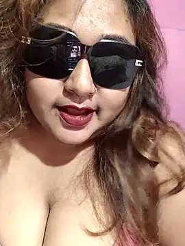 Snapshot of hotbhabhi011 chatting on 10-28-25, 03:43 hotbhabhi011 online show from 10-28-25, 03:43