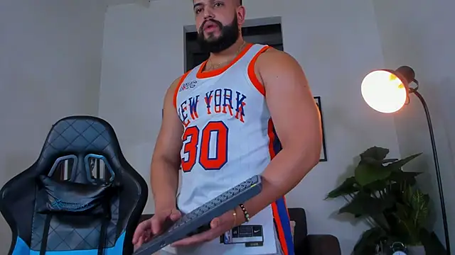 Justin kingX7 online show from 04-25-26, 04:48