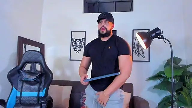 Justin kingX7 online show from 05-17-26, 04:32