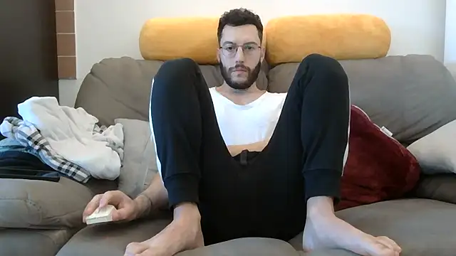 Amicisegreti online show from 03-16-26, 06:39