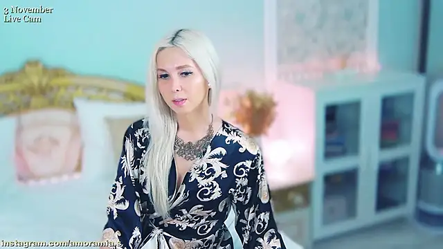 Amoramias online show from 11-03-25, 07:37