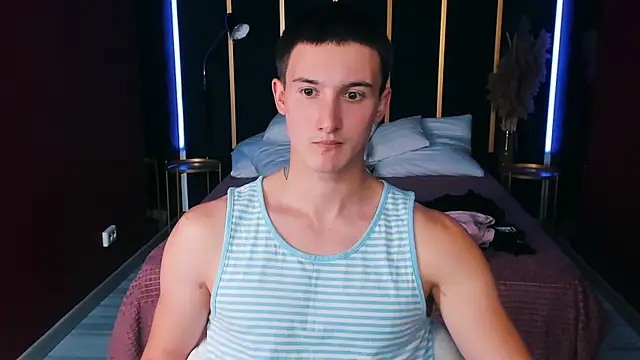 David  Diamond online show from 09-14-25, 03:44