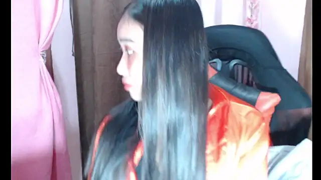 Snapshot of Chubby_HotLady chatting on 10-24-25, 09:17 Chubby HotLady online show from 10-24-25, 09:17