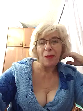 52MiaLove02 online show from 11-29-25, 06:11