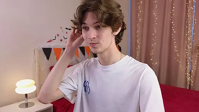  Den1s  online show from 10-25-25, 12:23