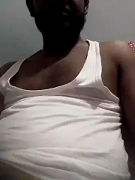 Snapshot of bappyandbanulove chatting on 02-26-26, 04:39 bappyandbanulove online show from 02-26-26, 04:39