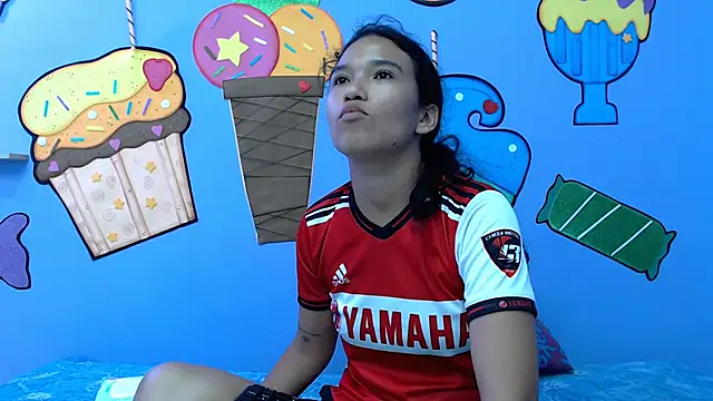 Snapshot of valeria18sexy chatting on 09-14-25, 02:33 valeria18sexy online show from 09-14-25, 02:33