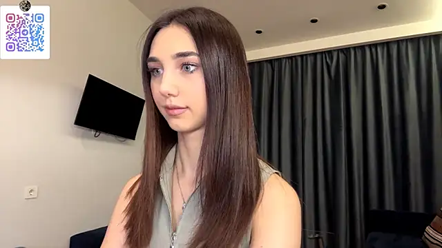 LinaMour online show from 12-20-25, 10:17