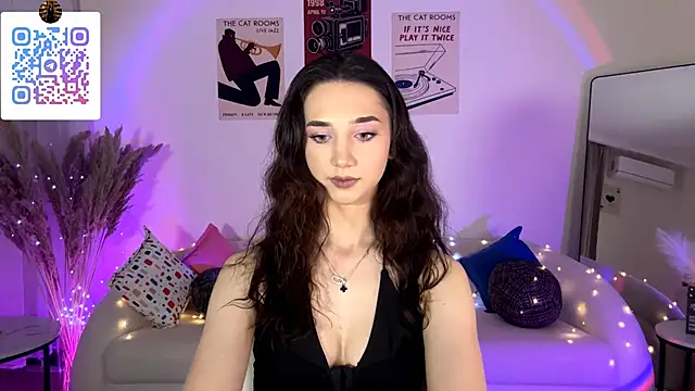 Snapshot of LinaMour chatting on 06-29-26, 11:05 LinaMour online show from 06-29-26, 11:05
