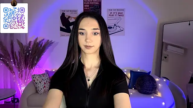 Snapshot of LinaMour chatting on 07-05-26, 10:28 LinaMour online show from 07-05-26, 10:28