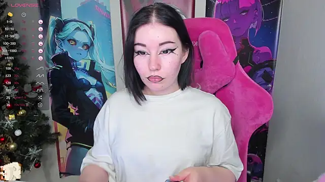 MargarettRose online show from 12-18-25, 02:06