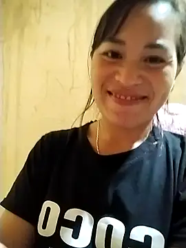 Snapshot of tuyetnhi-00 chatting on 10-08-25, 04:32 tuyetnhi-00 online show from 10-08-25, 04:32