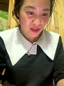 Snapshot of tuyetnhi-00 chatting on 11-10-25, 10:14 tuyetnhi-00 online show from 11-10-25, 10:14