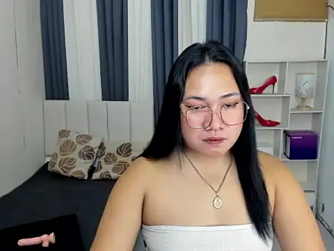 TsUncutKaren online show from 01-14-26, 05:57