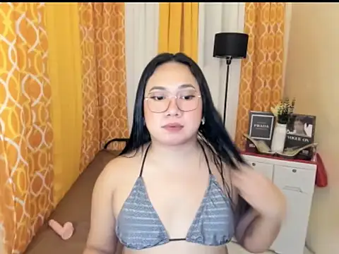 TsUncutKaren online show from 04-25-26, 05:32